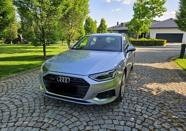 Audi A4 cena 128900 przebieg: 49000, rok produkcji 2020 z Błonie małe 407